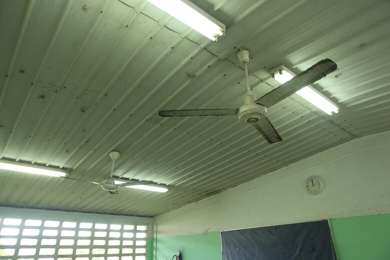 La crisis oculta de las escuelas públicas: estructuras en ruinas y estudiantes en riesgo