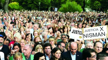 Miles de personas recuerdan a Nisman