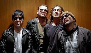 Con línea de ropa, Maná sigue luchando por tortugas marinas