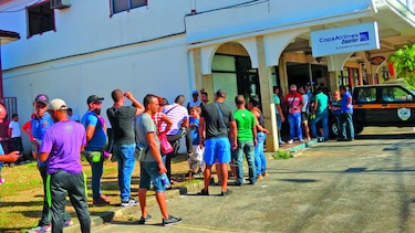 Migración gestiona pasajes para migrantes cubanos