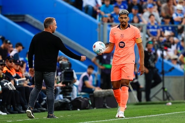 Araujo es cedido al Liverpool por una temporada con una opción de compra