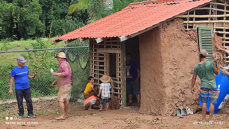 Junta de embarra en Pedasí: una experiencia cultural que atrae a turistas de todo el mundo