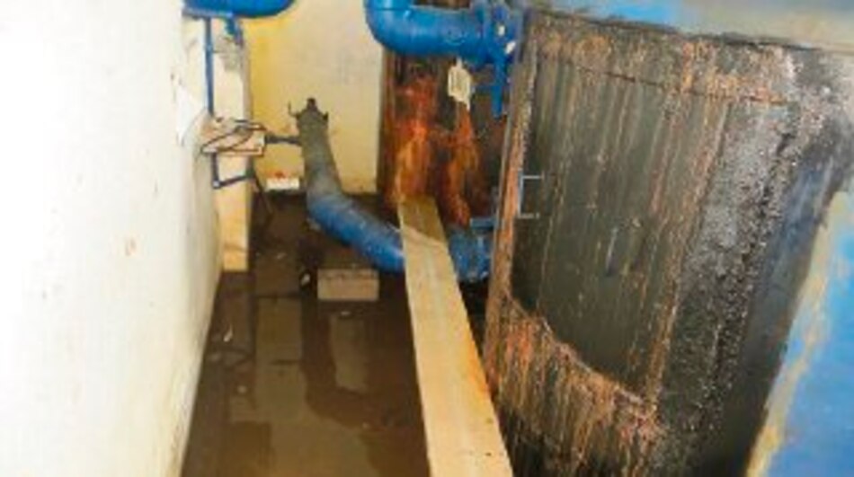 Las piscinas agonizan