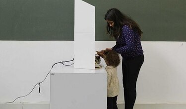 Brasil vota en comicios municipales que ven al futuro