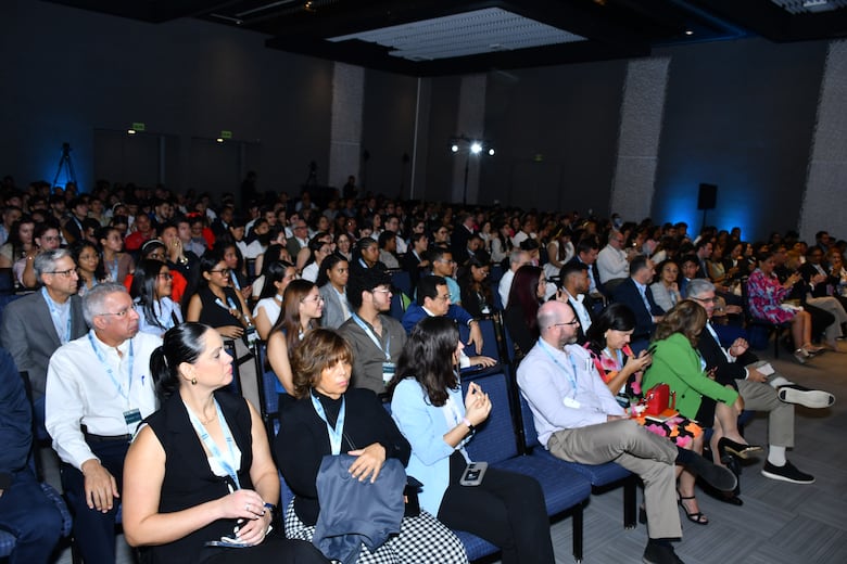 Inteligencia artificial en la medicina, uno de los temas centrales en la jornada científica del Hospiten Paitilla