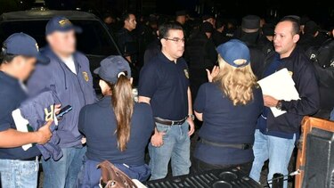 Fiscalía salvadoreña ordena detención de cientos de pandilleros y colaboradores