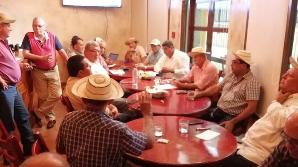 Ganaderos piden regular importaciones y endurecer penas por cuatrerismo