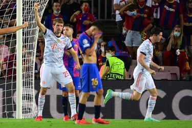 El Bayern Múnich destroza a un Barça que descubre la Champions sin Messi