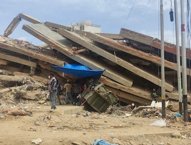 Tras dos semanas, la vida y la solidaridad aún emergen de las grietas del desastre en Venezuela