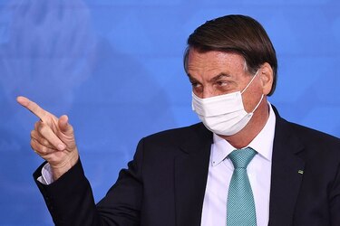Un 54% de brasileños apoya la destitución de Bolsonaro, según una encuesta