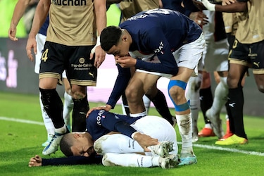 El Lens amarga el Año Nuevo al París Saint Germain