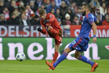 Bayern Múnich arrolla al Olympiacos y avanza a octavos de final