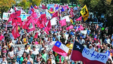 Masiva marcha contra el actual sistema de pensiones