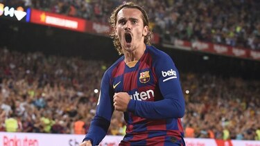Griezmann lidera al Barcelona en su primera gran noche como azulgrana