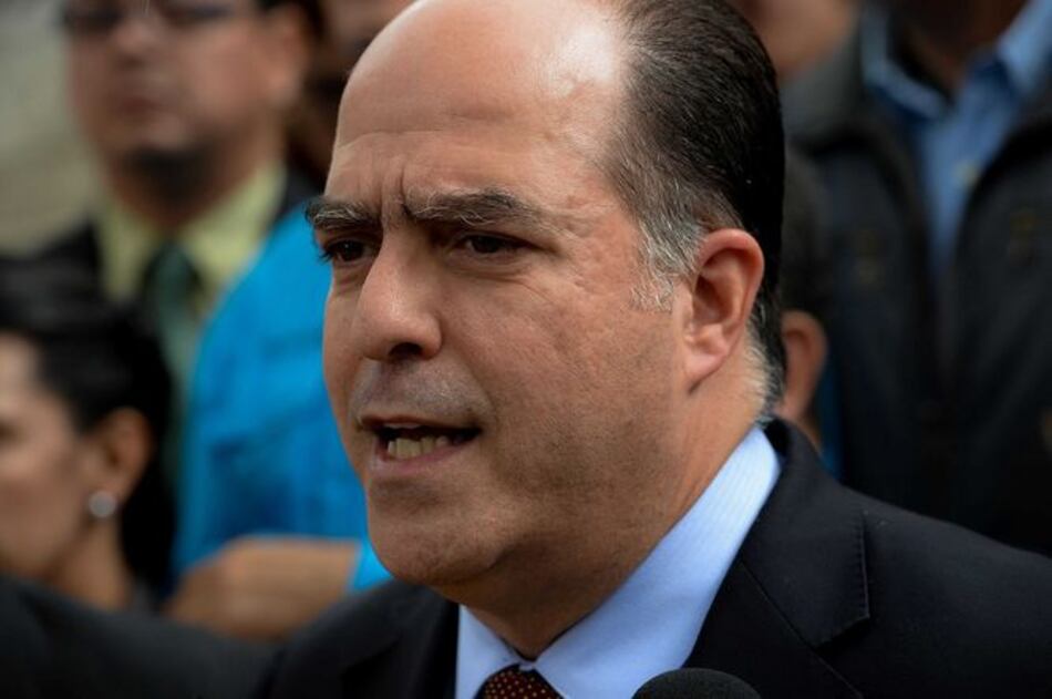 El opositor venezolano Julio Borges buscará apoyo de gobiernos para garantías electorales