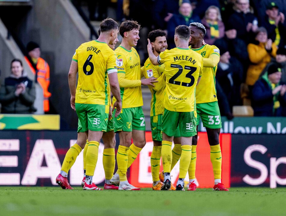 El panameño José Córdoba regresó con el Norwich en la goleada sobre el Swansea