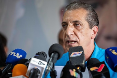 Antichavista Pilieri lleva tres días incomunicado tras detención, denuncia su partido