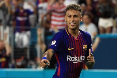 Neymar paga cláusula y se divorcia del Barcelona