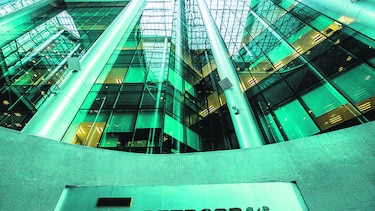 Petrobras vende refinería en EU