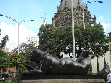 Bogotá, Medellín, Miami y Madrid los destinos preferidos desde Panamá para viajar al exterior