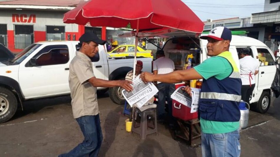 Obreros protestan en la vía Centenario