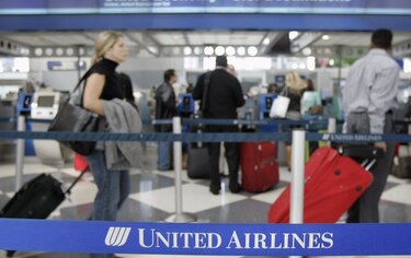 Las mayores aerolíneas de EU prohíben transporte de trofeos de caza mayor
