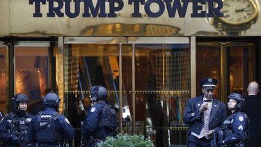 Donald Trump evita a la prensa y se va a cenar con su familia