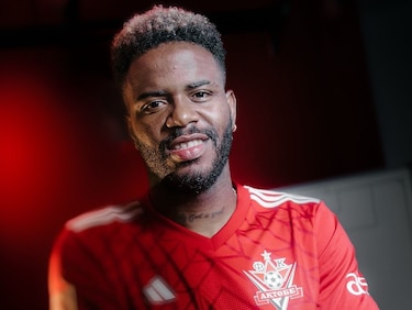 El nuevo destino futbolístico de Freddy Góndola es Kazajistán