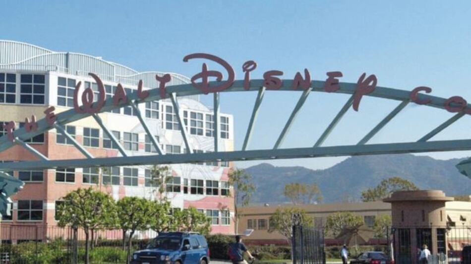 Disney acusa a Ron DeSantis de emprender un ‘motín constitucional’