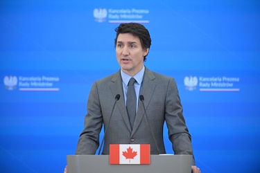 Trump y Trudeau hablan sobre fentanilo y la guerra en Ucrania en una llamada telefónica