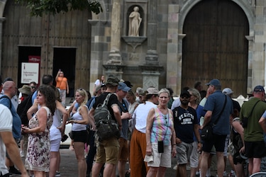 Casco Antiguo vive auge comercial en Semana Santa y empresarios piden orden en cierres viales