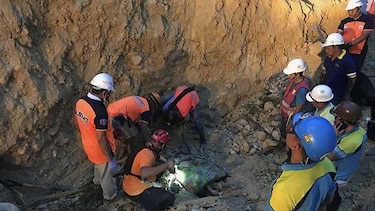 Al menos 12 muertos en un desprendimiento de tierra en Filipinas
