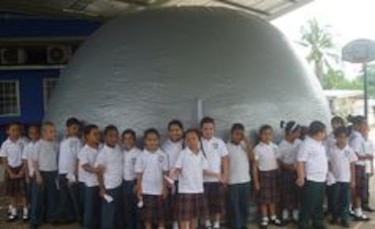 Un planetario en la ciudad para conocer los astros