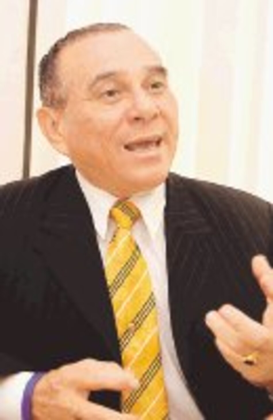 Contradicción sobre el futuro del FIS