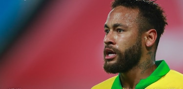 Neymar desata polémica por supuesta celebración de Año Nuevo