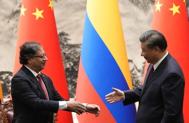 Petro da la espalda a Trump y anuncia la incorporación de Colombia a la Ruta de la Seda