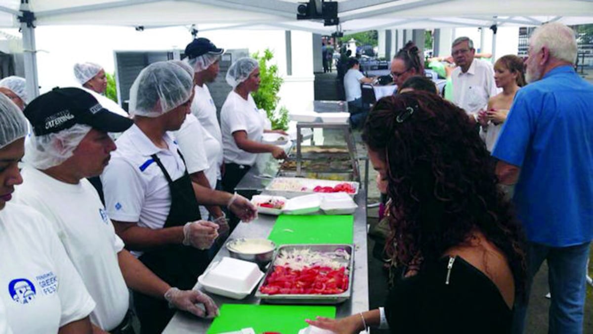 En el evento podrá degustar platillos variados y bebidas de origen griego. CORTESÍA