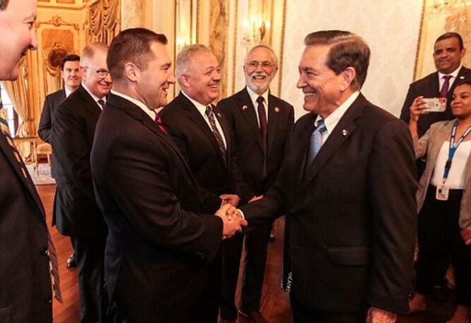 Cortizo trata temas de seguridad, cooperación e inversión con congresistas de Estados Unidos