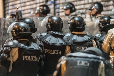 Muere policía baleado durante protesta en Caracas
