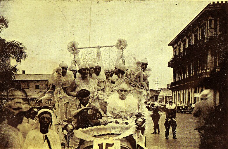 Al ritmo de las comparsas