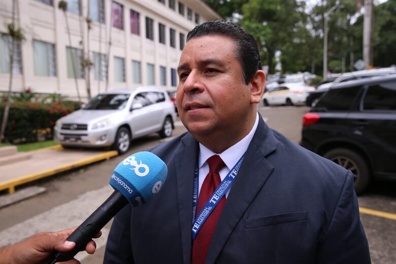 Fuero penal y voto obligatorio, temas que surgieron en la tercera jornada de entrevistas a aspirantes a magistrado del TE