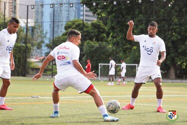En medio de la pandemia, Panamá parte en vuelo chárter a enfrentar a Costa Rica