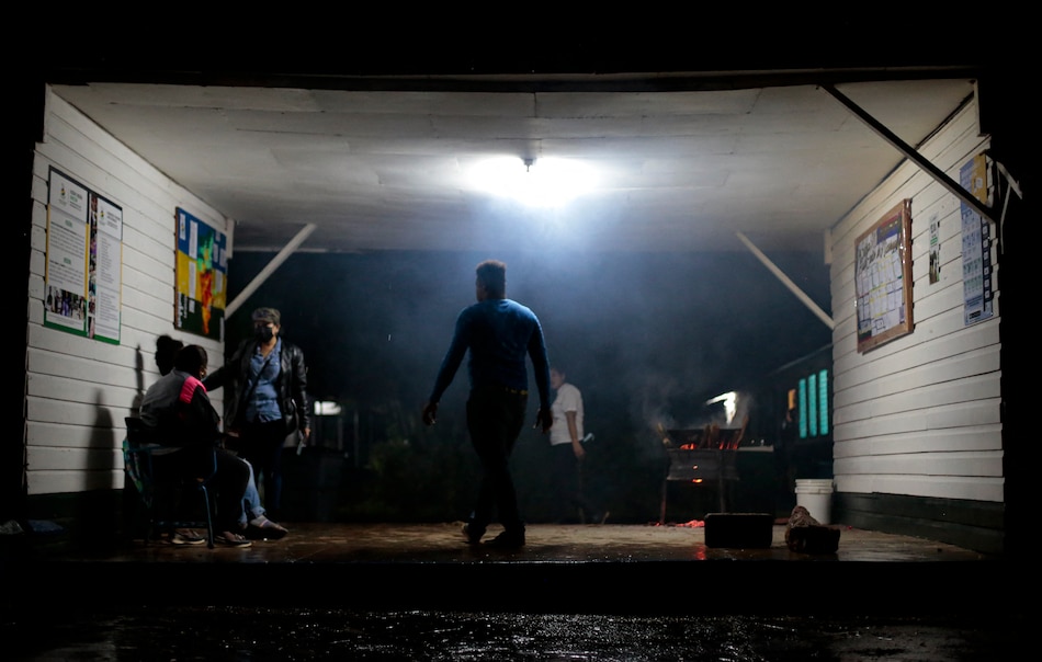 Tormenta Bonnie deja un muerto y daños al pasar cerca de El Salvador