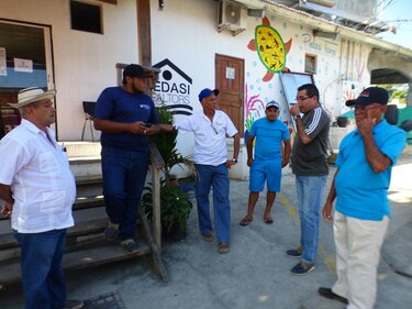 Pescadores de Pedasí dicen que cierre de playas los está afectando