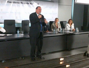 Gobierno aumenta presupuesto para los carnavales de 2013