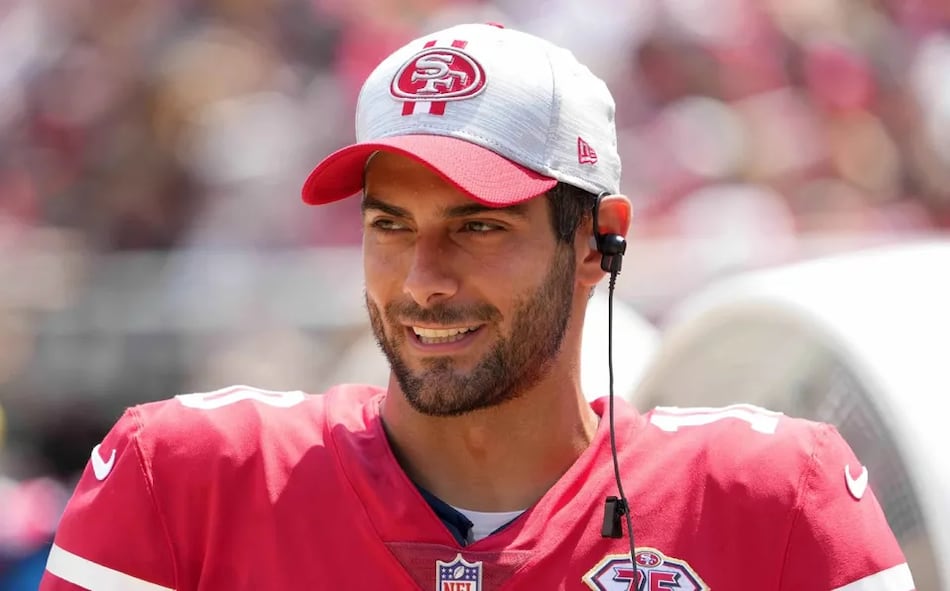 Jimmy Garoppolo vuelve al campo de entrenamiento de los 49ers