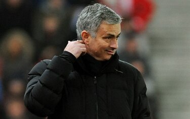 Mourinho dice que el Chelsea no se puede permitir el fichaje de Messi