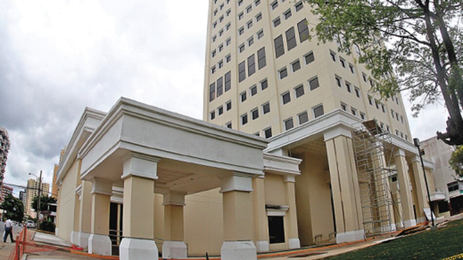 Juez Hubiedo niega solicitud para anular parte de la investigación del préstamo de la Caja de Ahorros