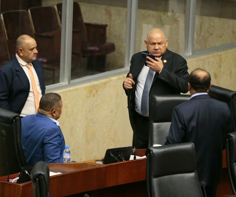 Pulseo de última hora por las comisiones de Credenciales y Gobierno: la conformación se define a puerta cerrada en la Asamblea Nacional