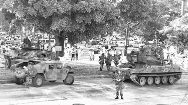 Monólogos contra el olvido nacional